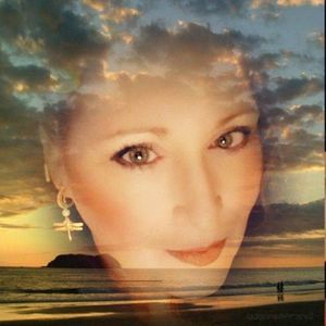 Meet your Posher, Holly